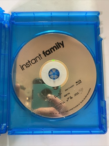 Instant Family (Blu-ray, 2018) Isabela Moner, Mark Wahlberg, Rose Byrne Region B