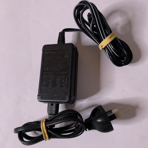 Genuine Sony AC-L200D Charger 8.4V 1.7A For Sony HandyCam Camcorder