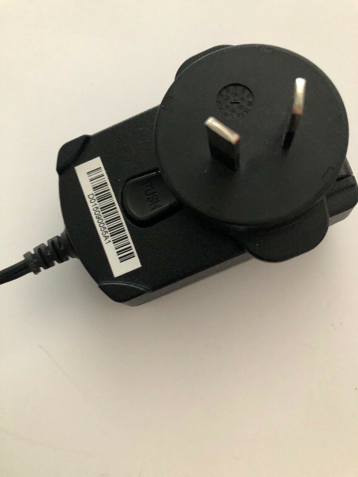 GENUINE Blackberry PSM04R-050CHW AC/DC Adapter 5V 700mA HDW-17957-003