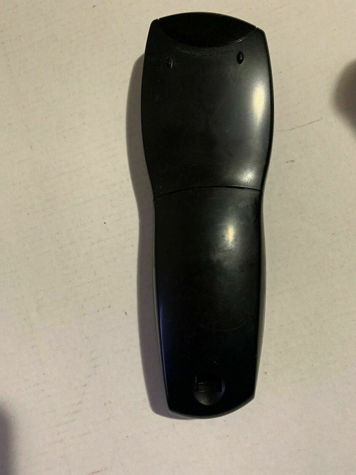 FOXTEL RC16704102/02B Remote Control For Foxtel IQ2 / IQ3 **Broken Battery Lid**