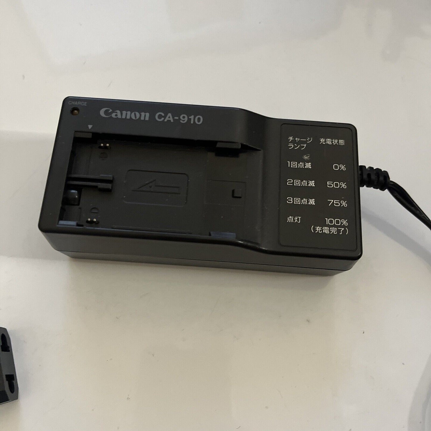 Genuine CANON CA-910 Battery Charger for BP-911 BP-914 BP-915 BP-927 BP-930