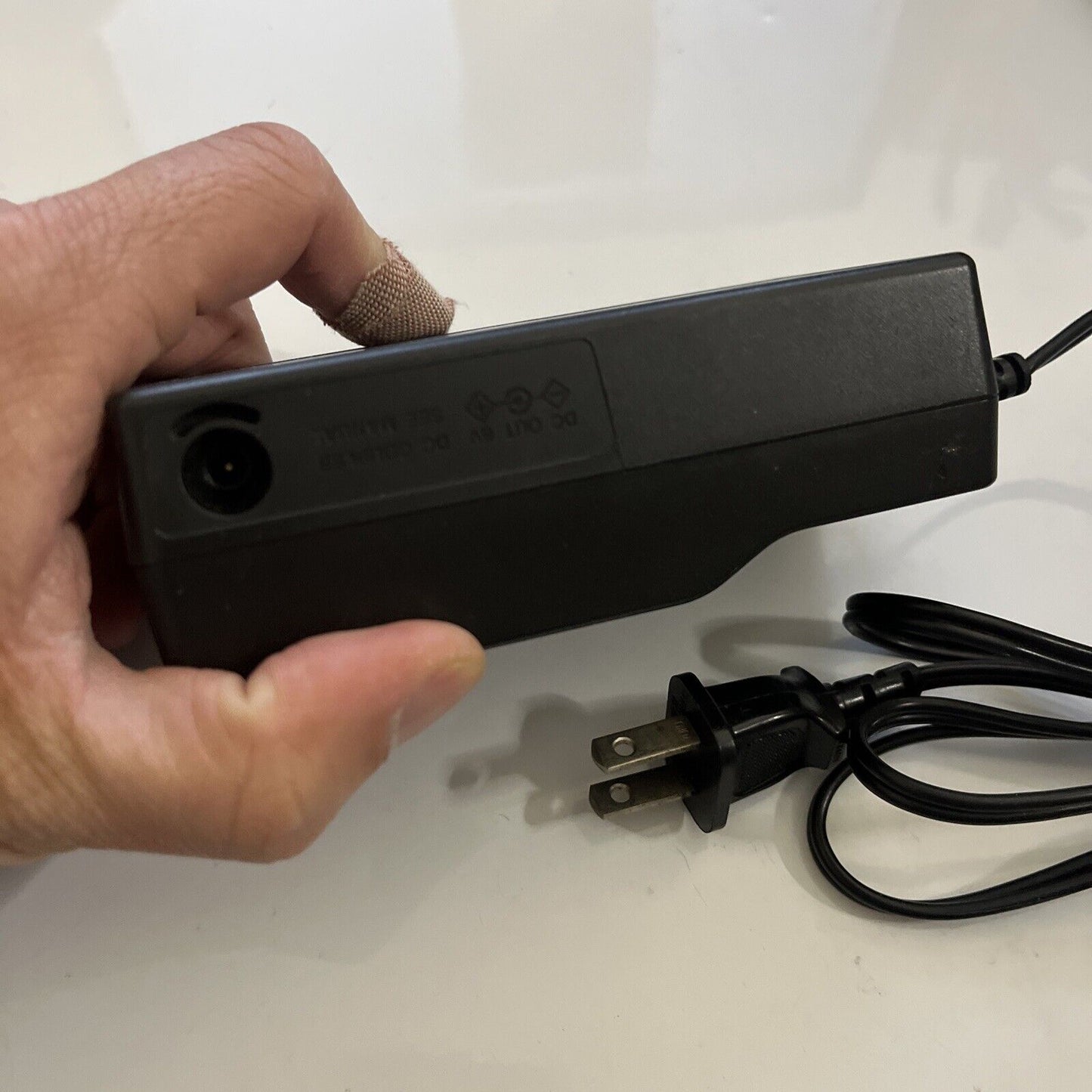 Genuine CANON CA-910 Battery Charger for BP-911 BP-914 BP-915 BP-927 BP-930