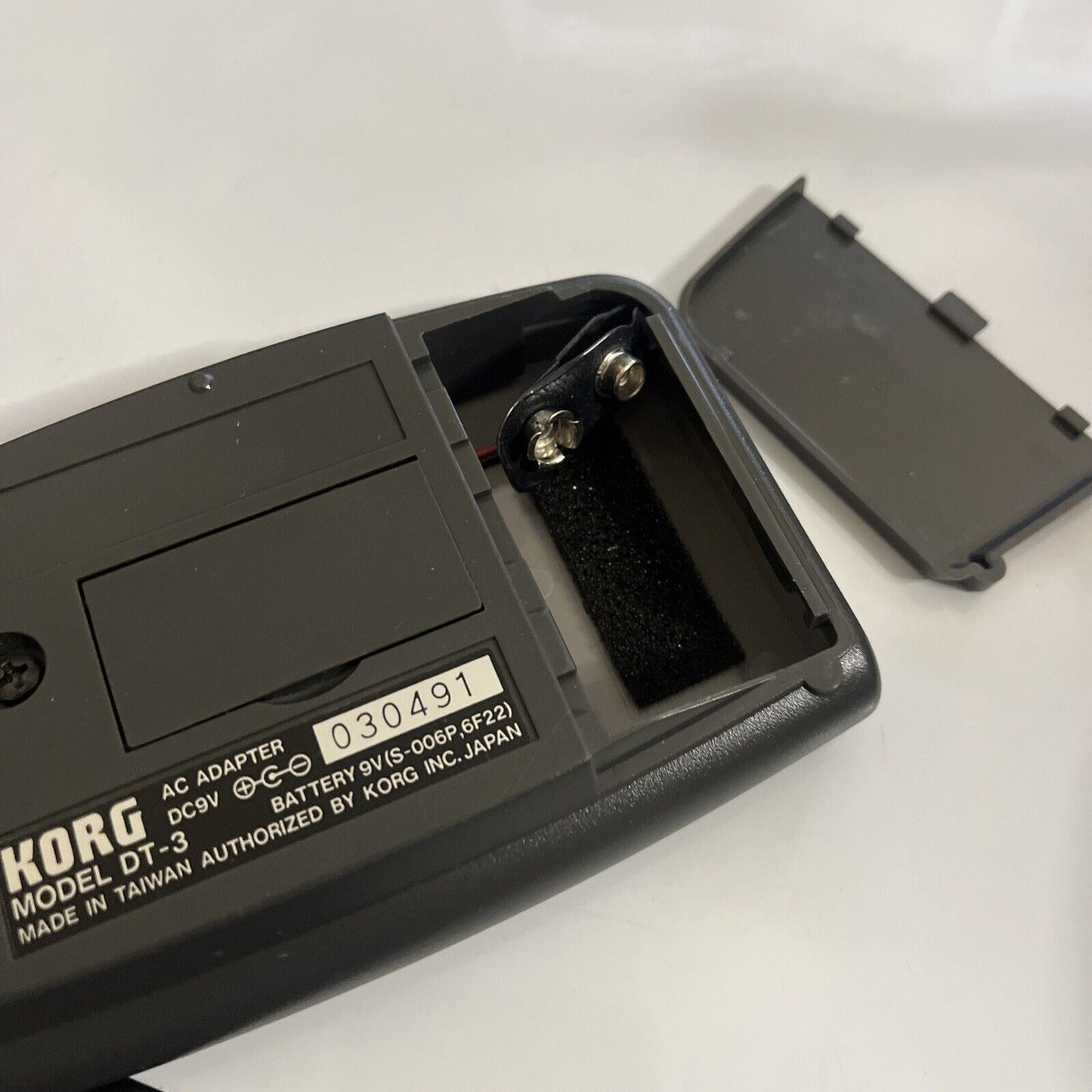Korg DT-3 Digital Chromatic Tuner for Guitar and Bass