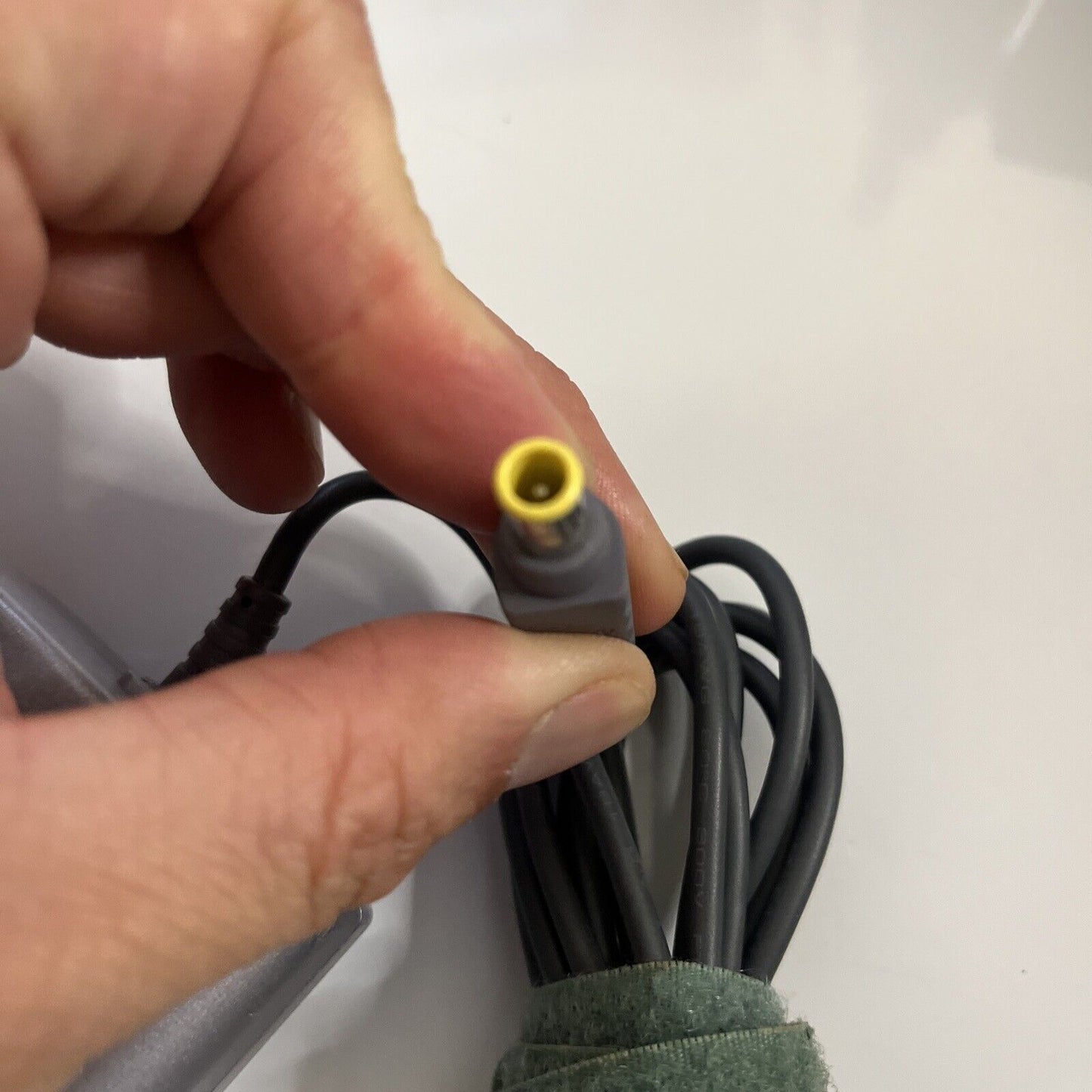 Genuine Sony VAIO AC Adapter PCGA-AC16V3 Laptop Power Supply 16V 3.75A