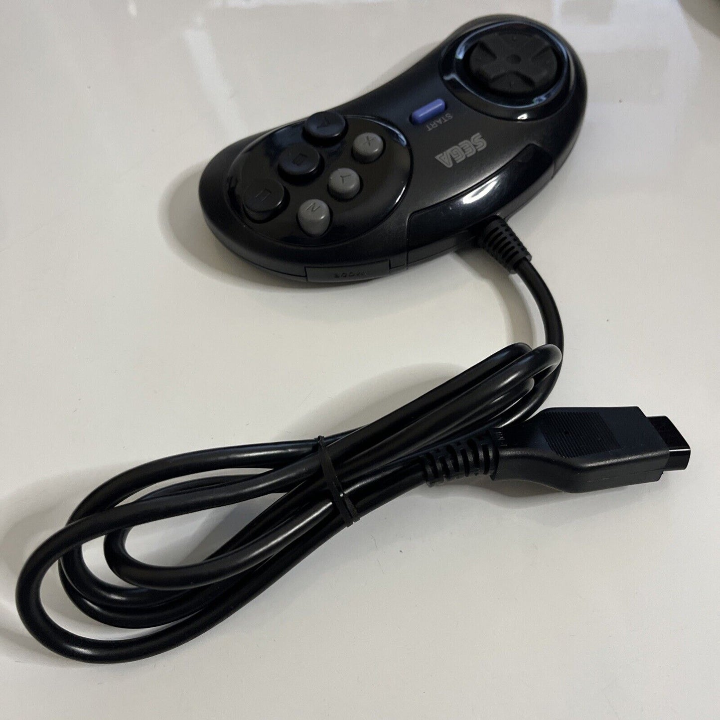 Genuine Official Sega Mega Drive MD 6-Button Gamepad Controller