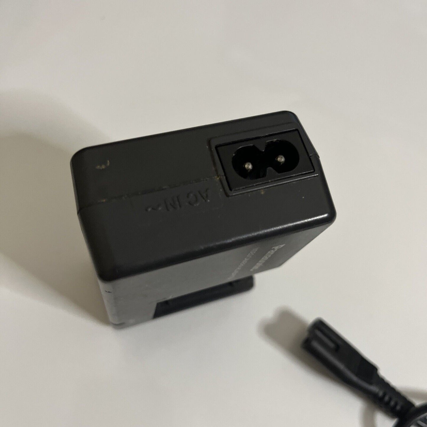 Genuine Panasonic VSK0676 Camera Camcorder Charger