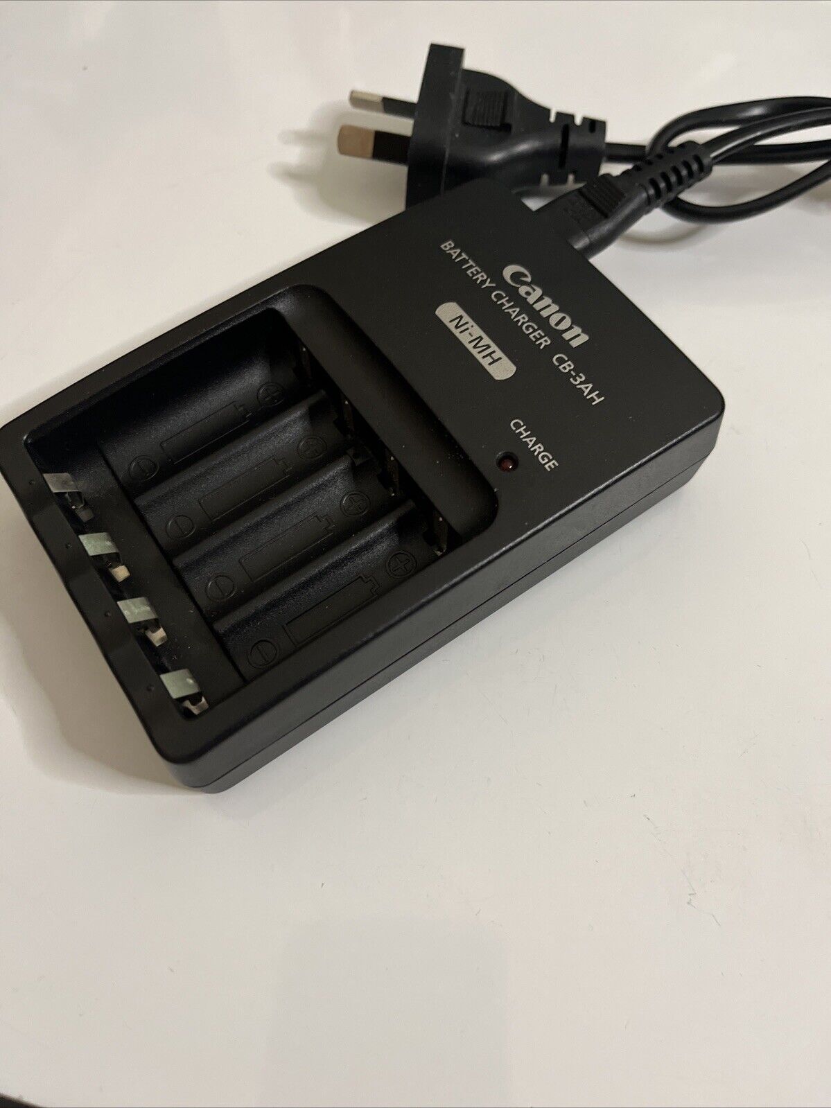 Genuine Canon Battery Charger CB-3AH for Ni-MH AA Battery