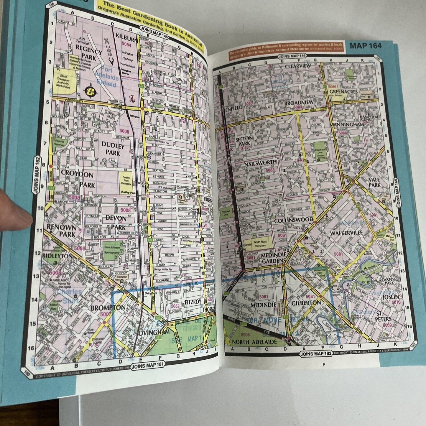 Gregory's Adelaide Street Directory 2000 48th Edition Print
