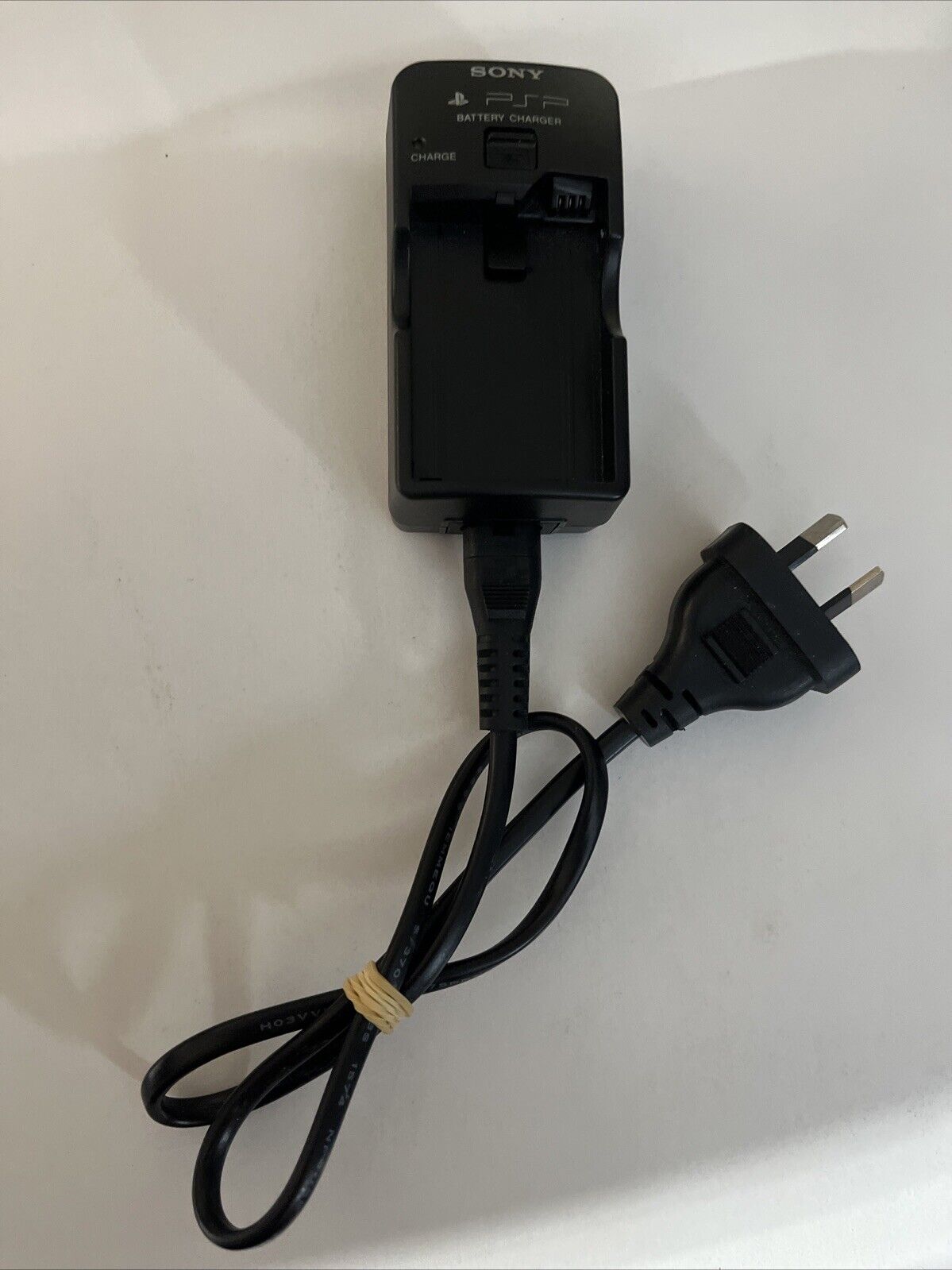 Genuine Sony PlayStation Portable PSP Battery Charger PSP 1000 2000 3000 PSP-330