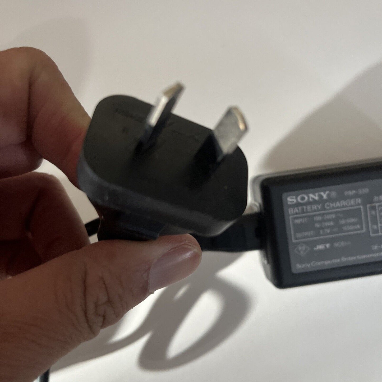 Genuine Sony PlayStation Portable PSP Battery Charger PSP 1000 2000 3000 PSP-330