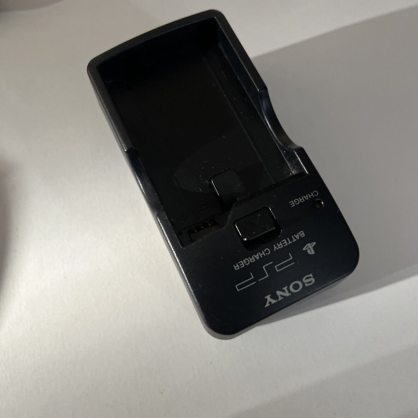 Genuine Sony PlayStation Portable PSP Battery Charger PSP 1000 2000 3000 PSP-330