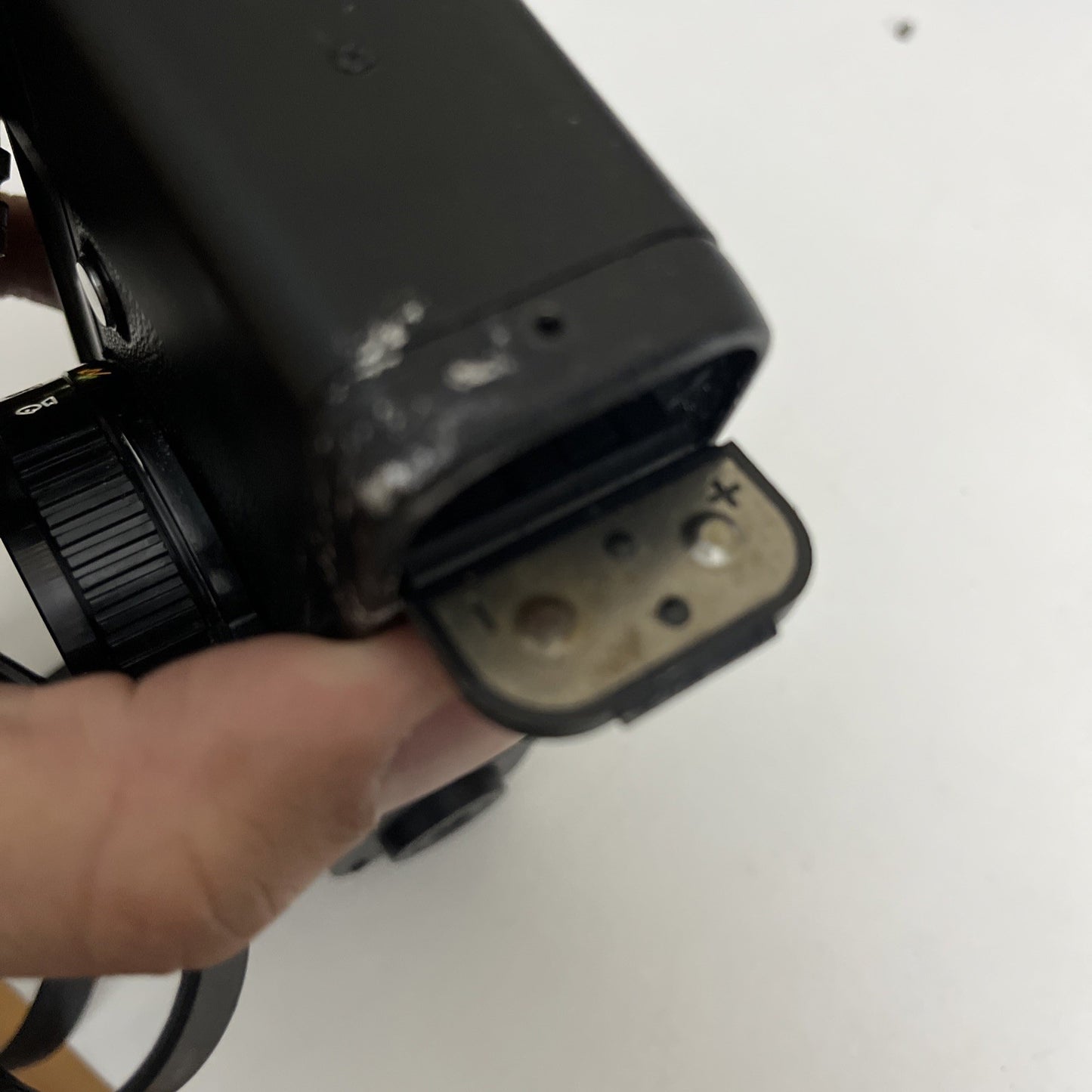 Yashica 35MF 35mm Film Camera *For Parts Corroded Battery Compartment