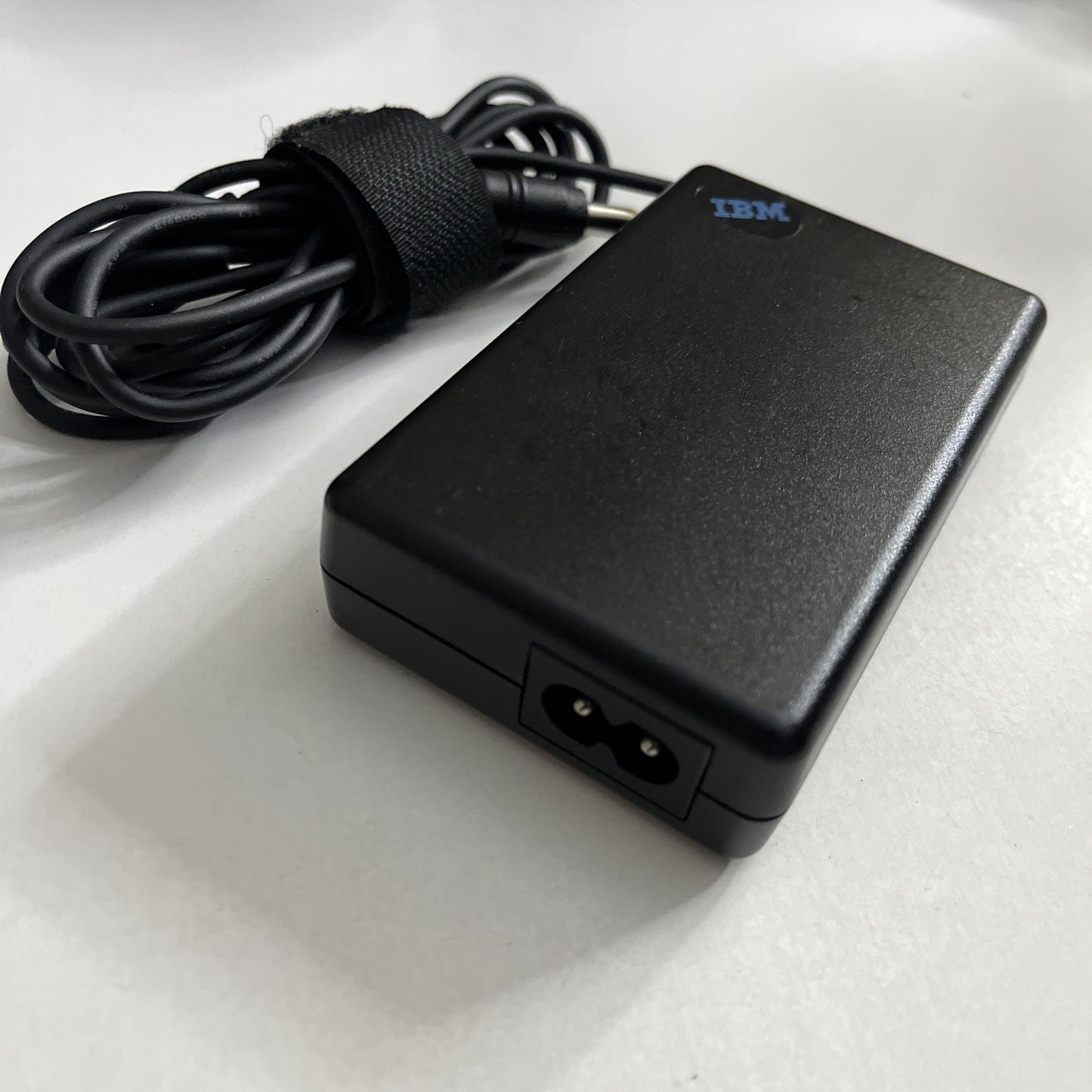 Genuine IBM Laptop Power Supply 12J1441 AC Adapter 16V 2.2A