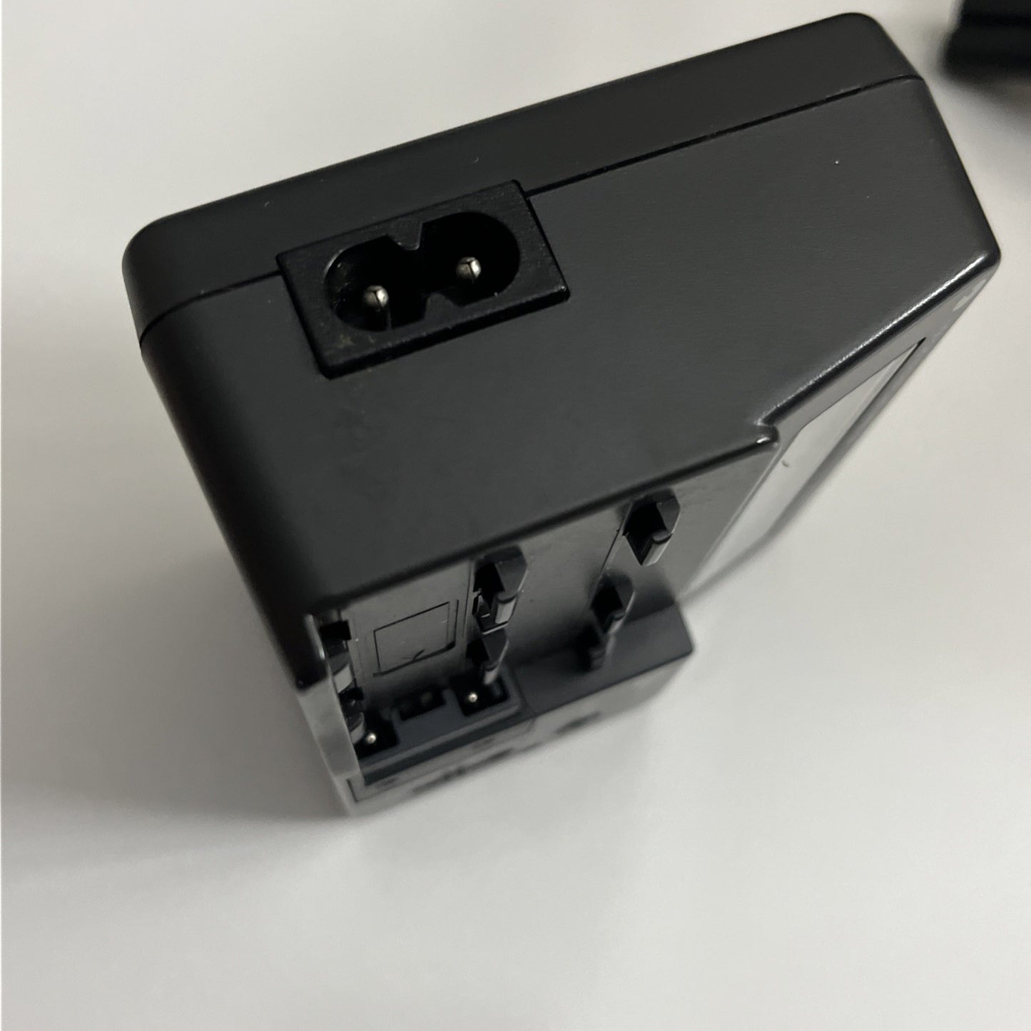 Genuine Sony AC-VQ11 Camera Battery Charger For NP-FS11 NP-FS21 NP-FS31