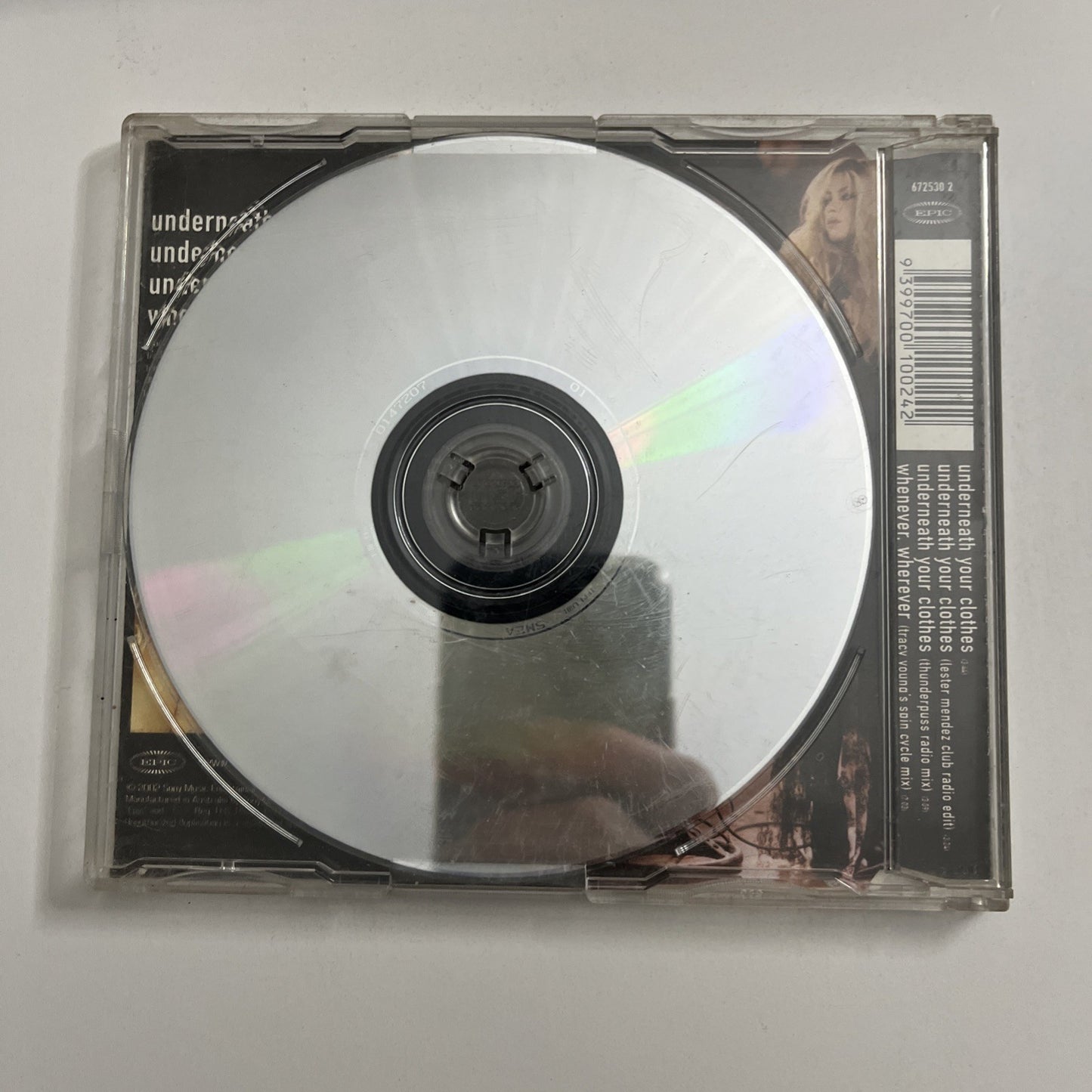 Shakira – Underneath Your Clothes (CD, 2002) Australia Single 672530 2