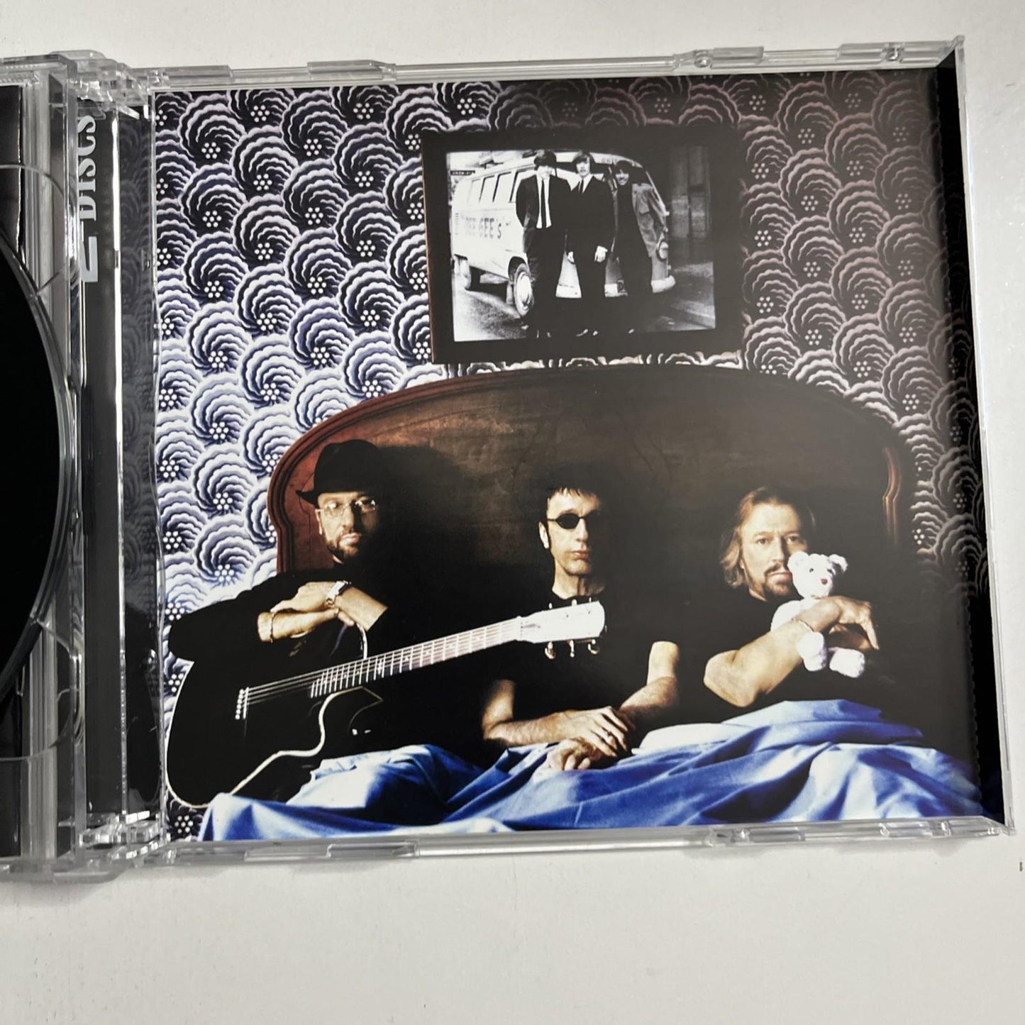 Bee Gees – The Ultimate Bee Gees (CD, 2009) Australia 2-Disc Album 8122798478