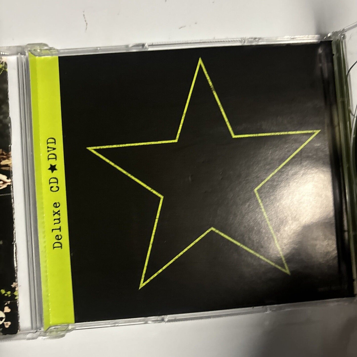 Avril Lavigne - Goodbye Lullaby (CD + DVD, 2011) RCA