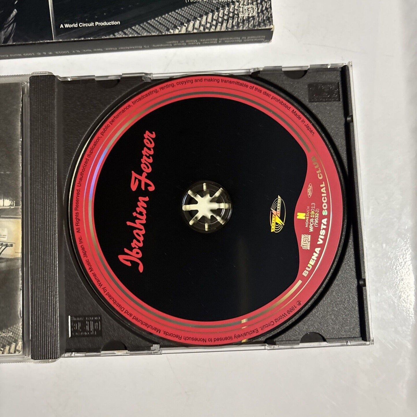 Ibrahim Ferrer � Buena Vista Social Club Presents Ibrahim Ferrer (CD 1999) Japan