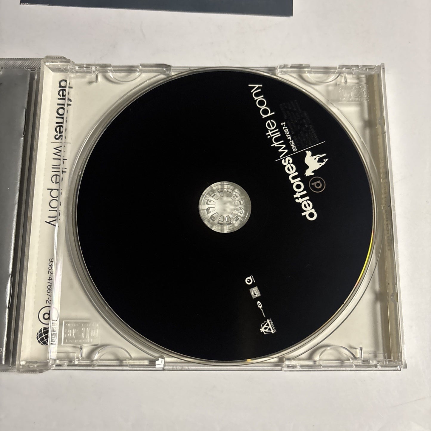 Deftones – White Pony (CD, 2000) Europe 9362-47667-2