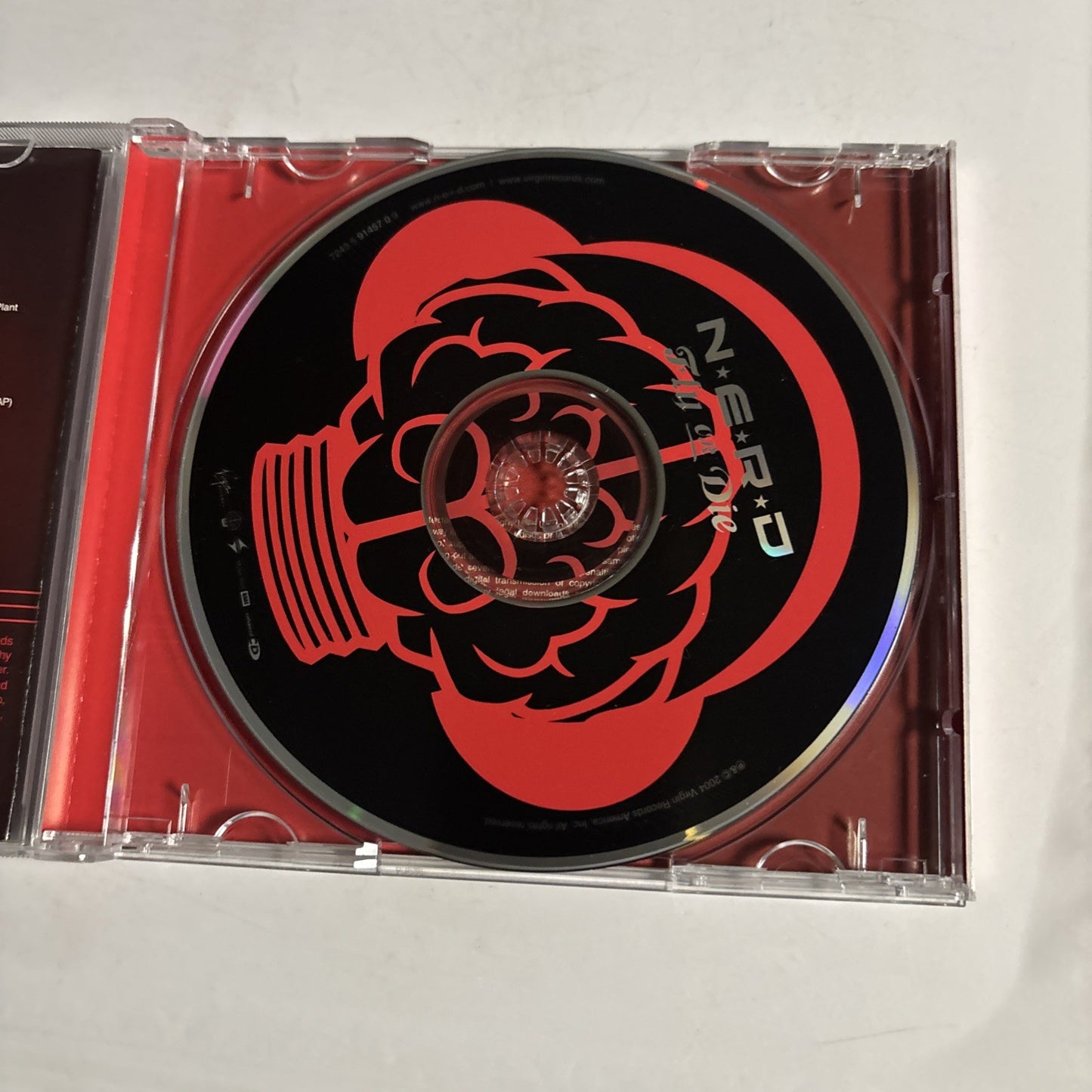 N*E*R*D – Fly Or Die (CD, 2004) US 7243 5 91457 0 9