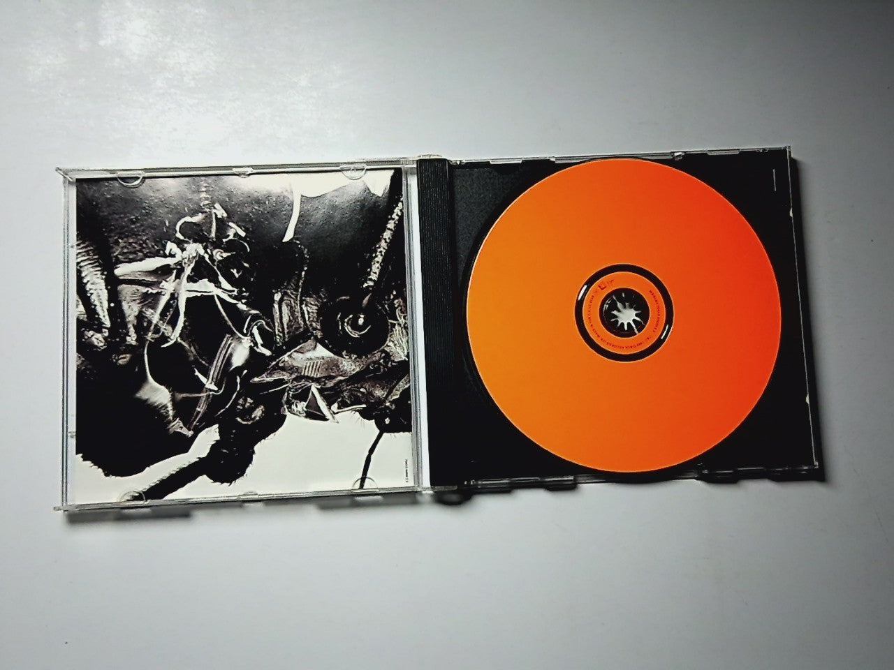 Massive Attack – Mezzanine (CD, 1998) Europe WBRCD4