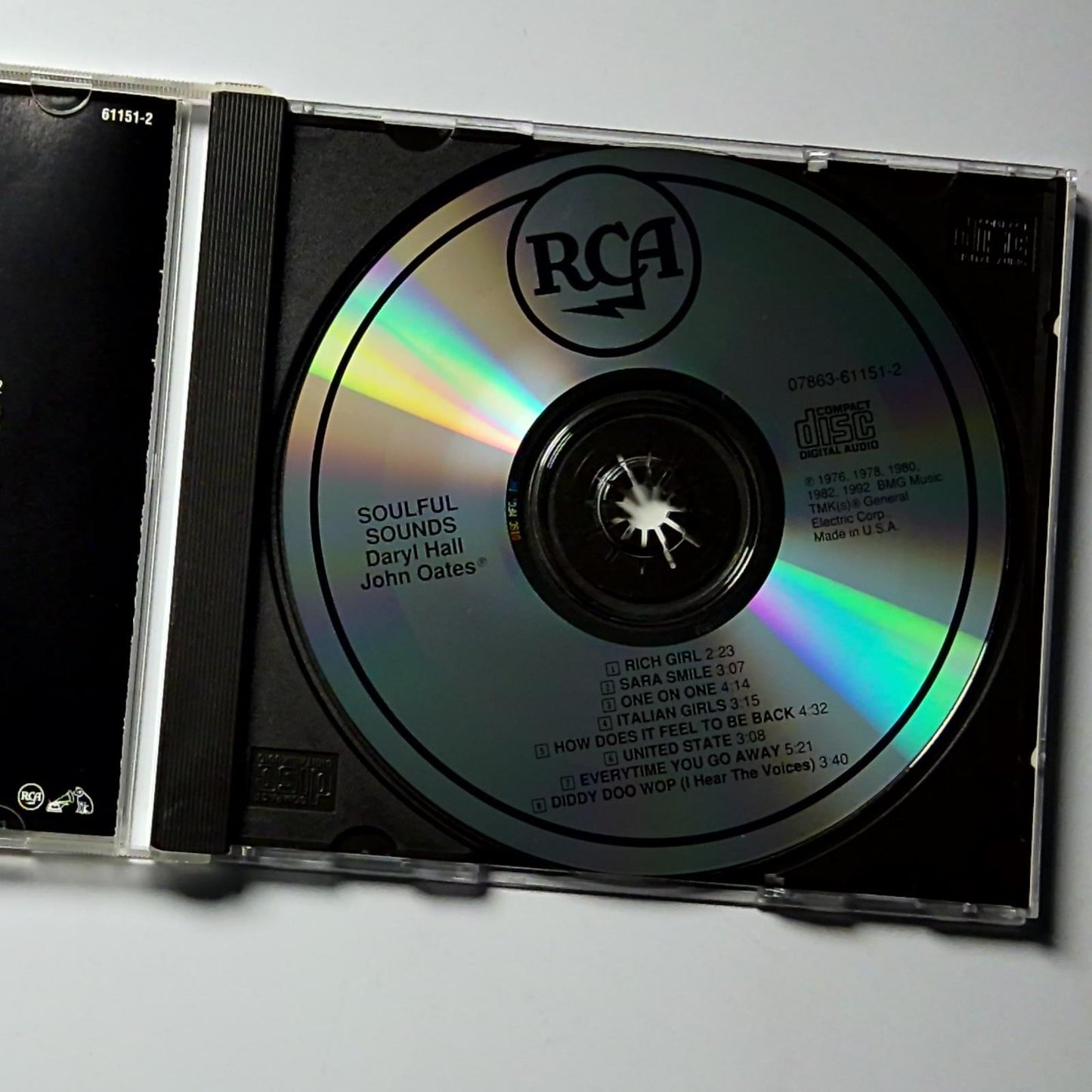 Daryl Hall & John Oates – Soulful Sounds (CD, 1992) US 07863 61151-2