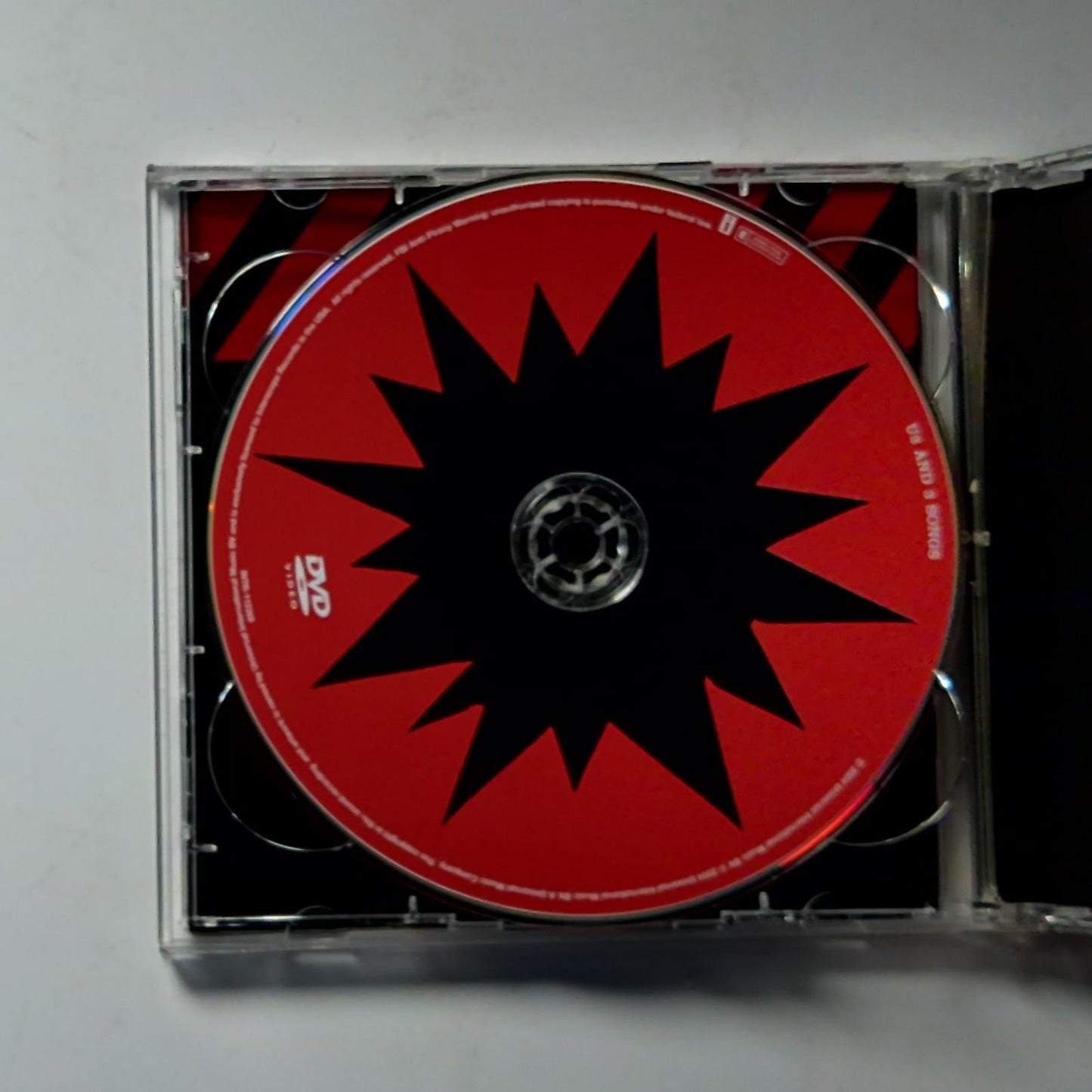 U2 – How To Dismantle An Atomic Bomb (CD + DVD, 2004) US B0003613-00