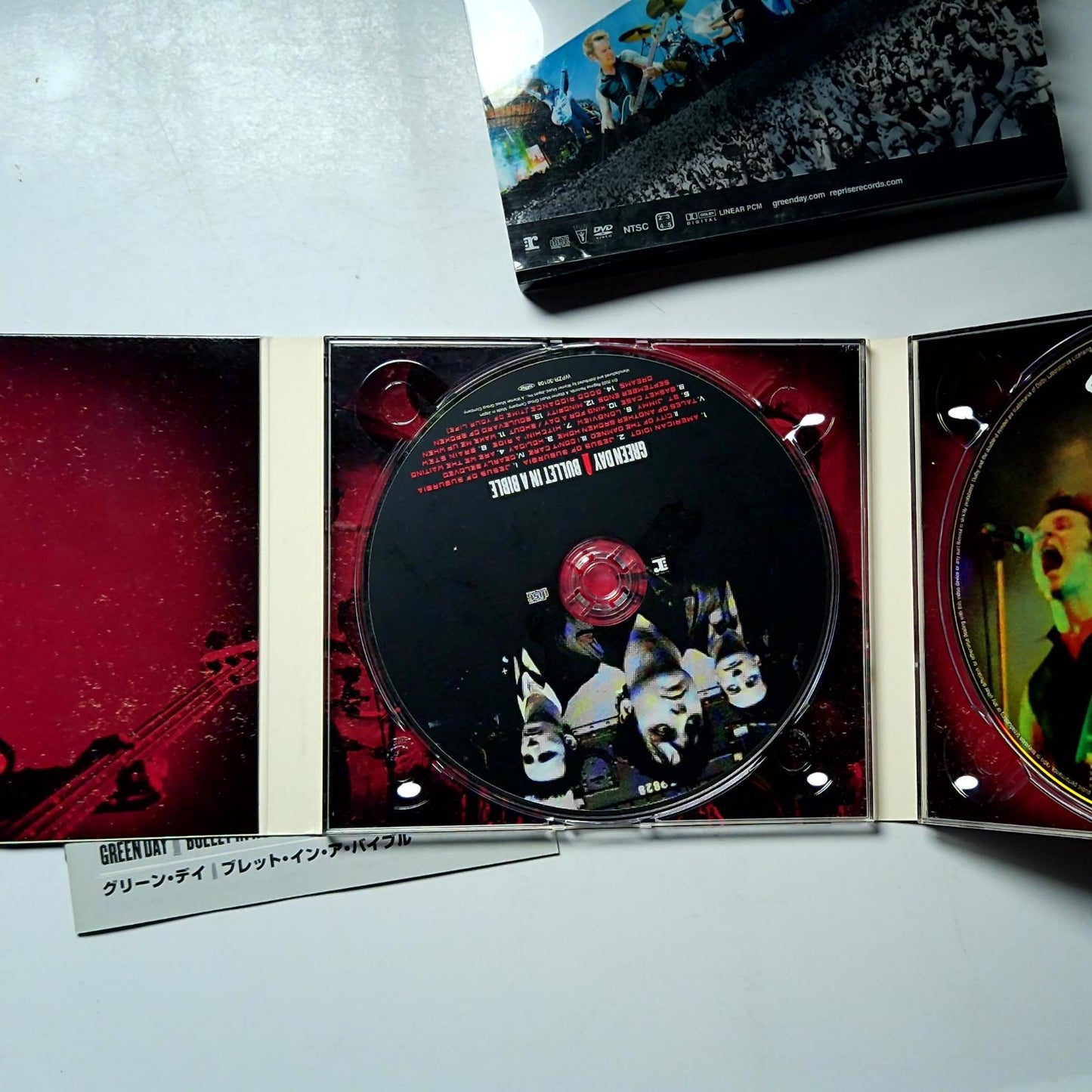 Green Day – Bullet In A Bible (CD + DVD, 2005) Japan WPZR-30108~9