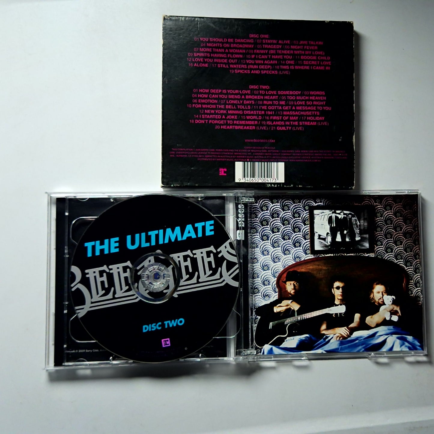Bee Gees – The Ultimate Bee Gees (CD, 2009) Australia 8122798478