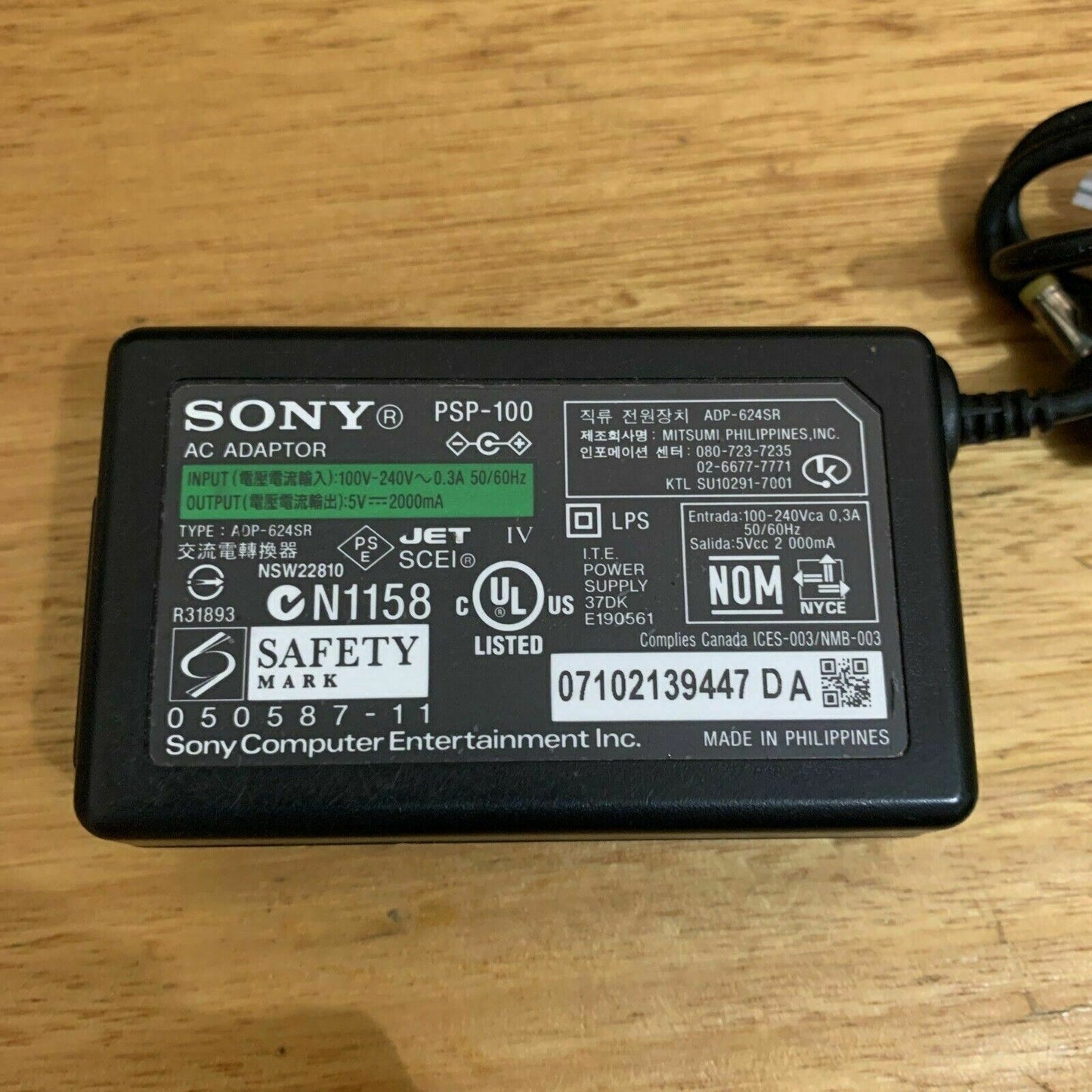 Genuine Official Sony PSP-100 AC Adaptor 100-240V 5v 2000mA for Sony PSP