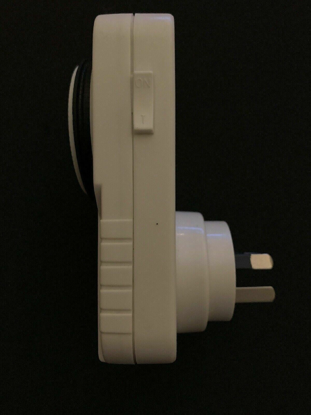 HPM D809VP2 24 Hour Time Automatic Timer Power Plug Analogue good working cond.
