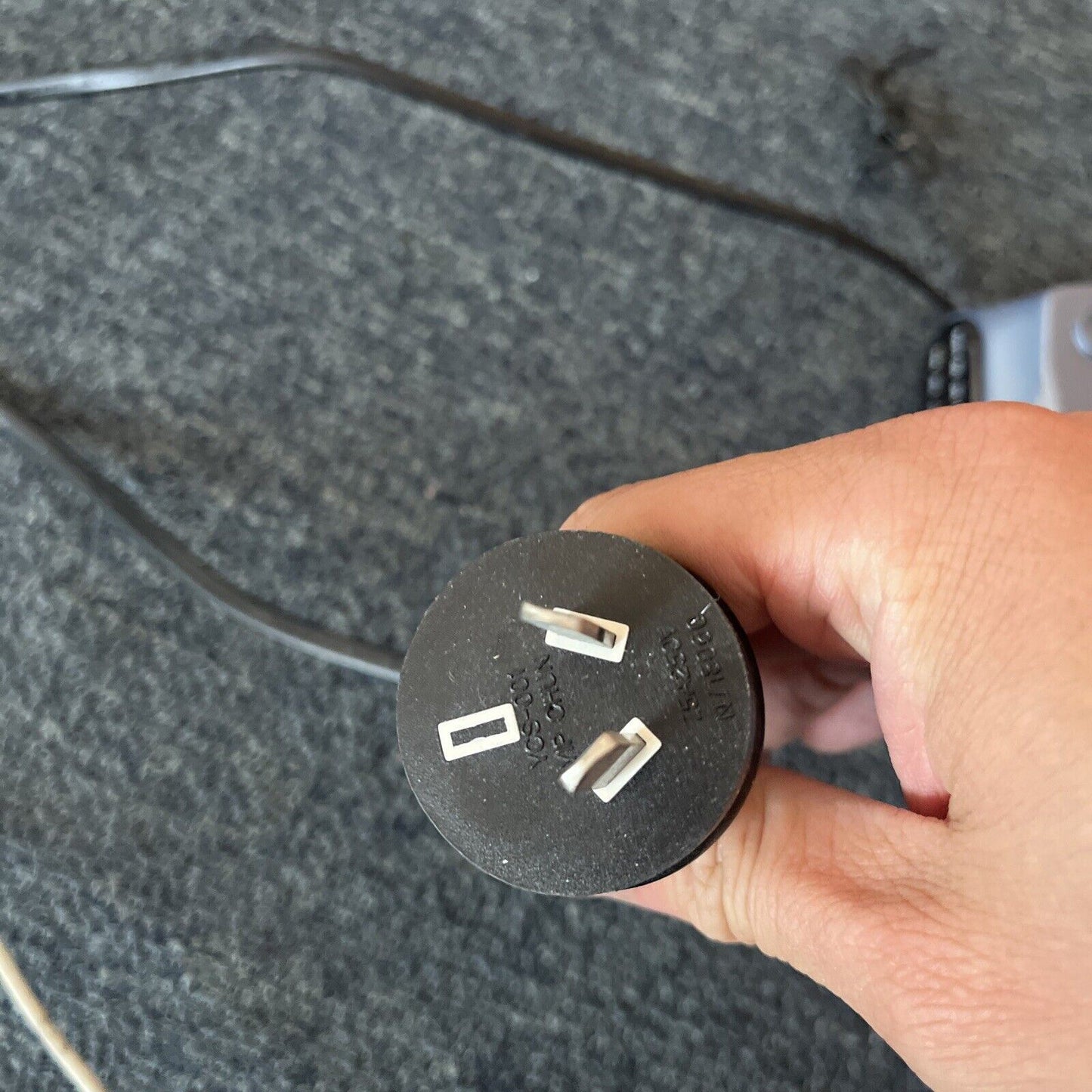 Audiosonic KM-323C Alarm Clock AM/FM Radio