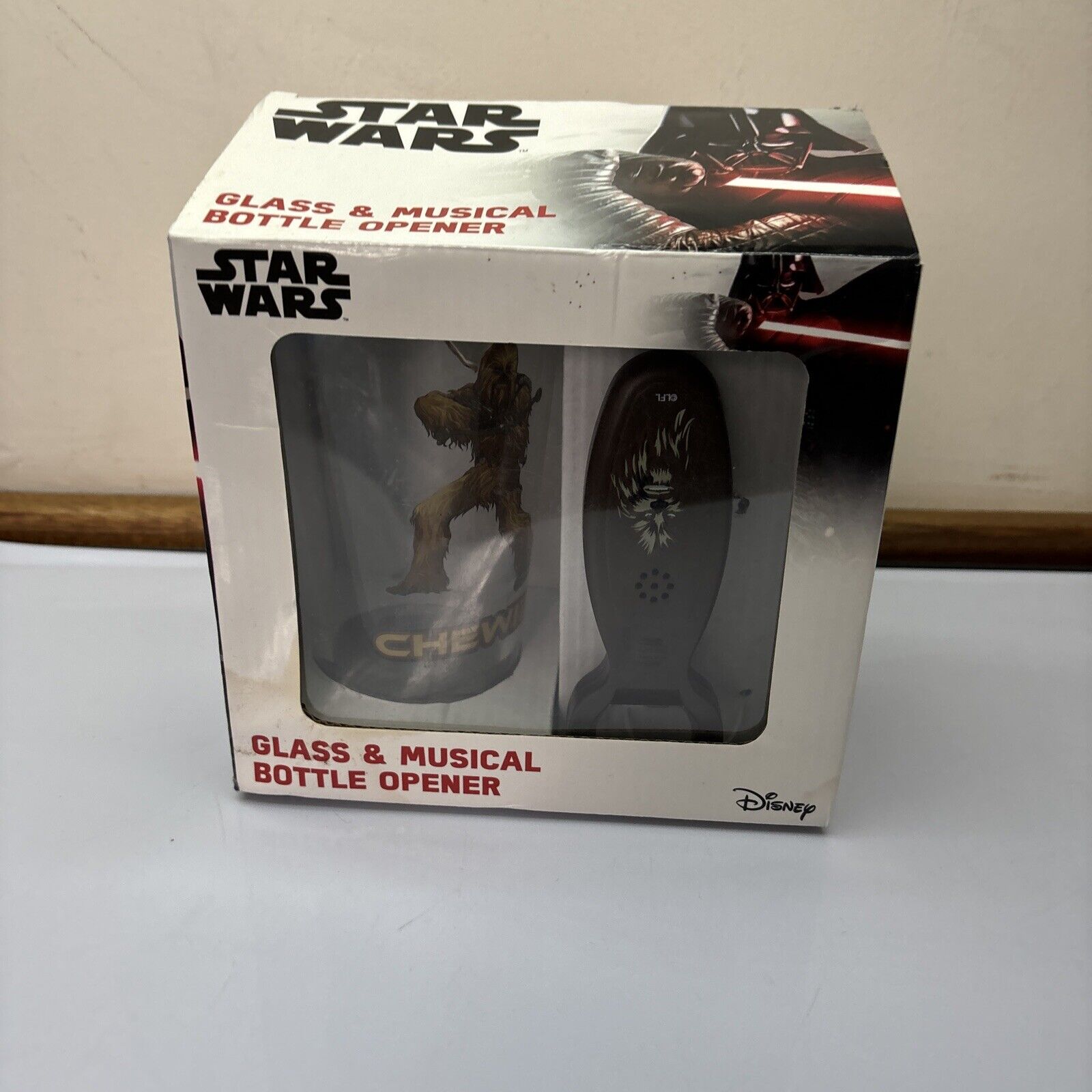 Set Di 4 Bicchieri Da Pinta Star Wars: Chewbacca, BB-8, R2-D2 E C3-PO Per Veri Fan Della Saga