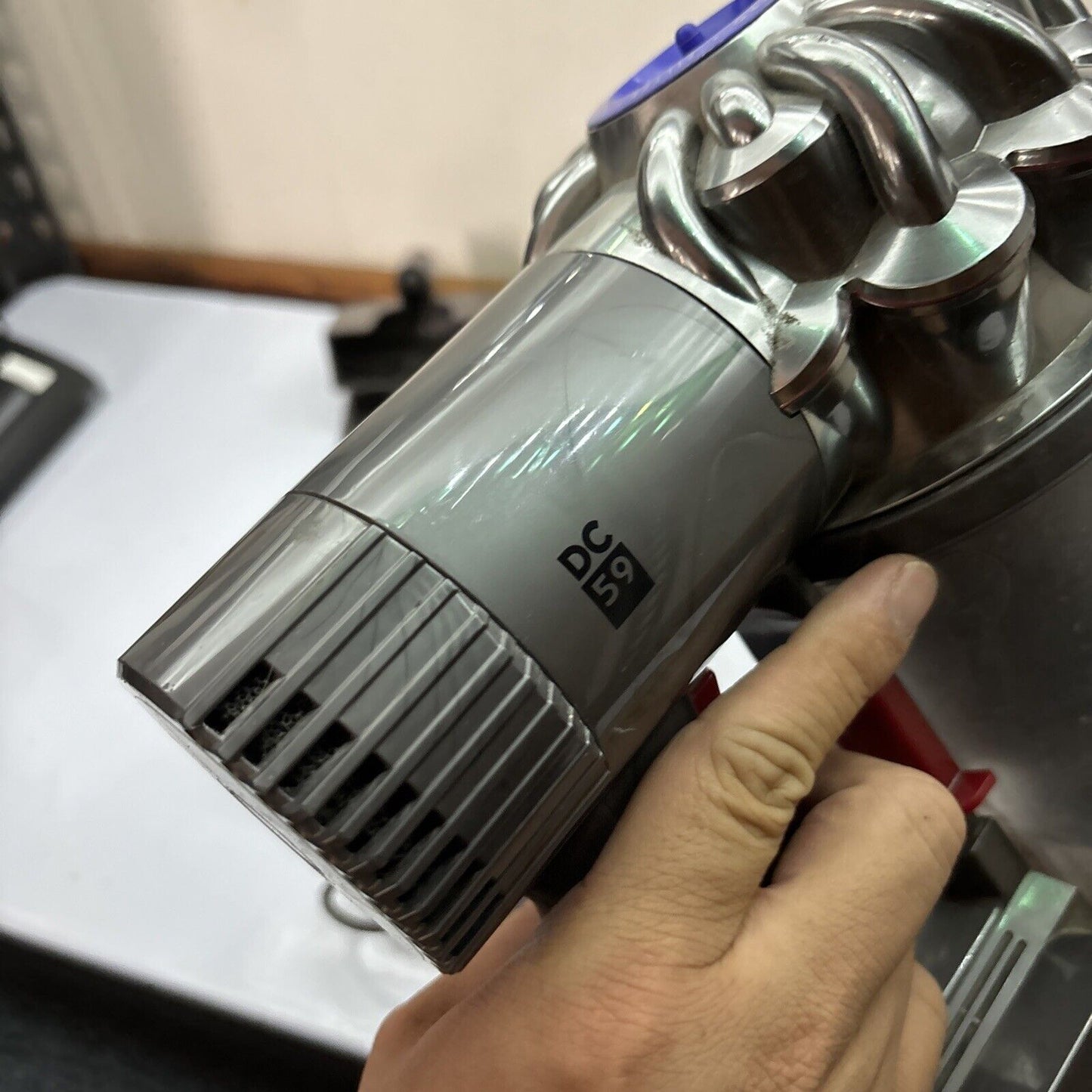 Dyson DC59 Cordless Vacuum Cleaner With Charger