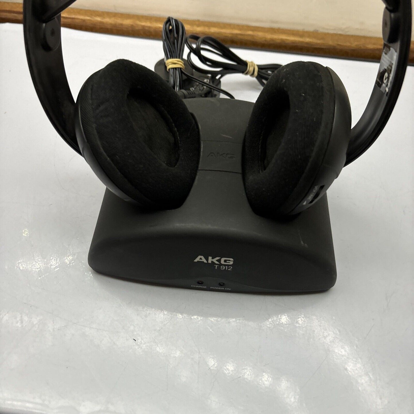 AKG T912 Wireless Headphone System RF *Works But Requires Battery Replacement*