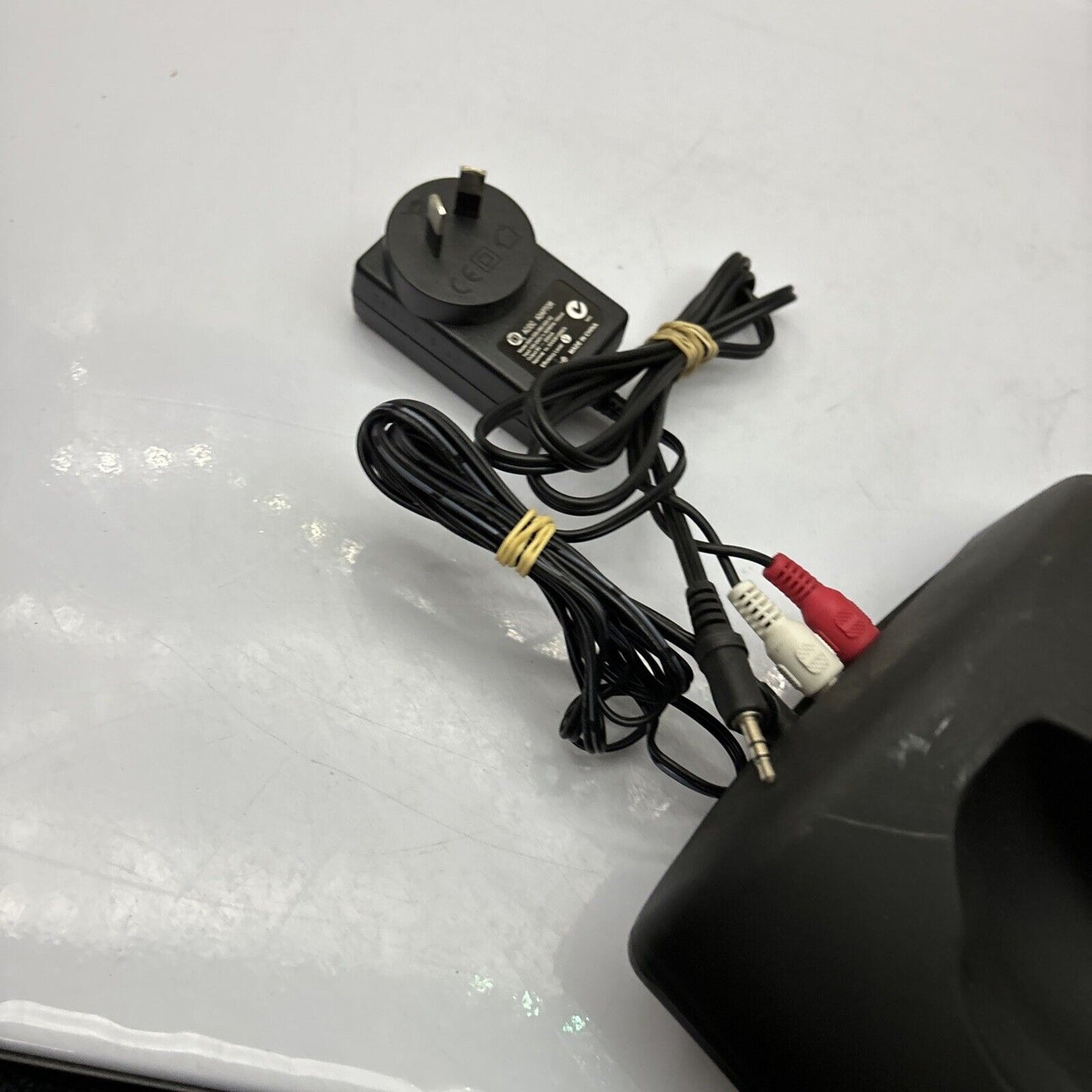 AKG T912 Wireless Headphone System RF *Works But Requires Battery Replacement*