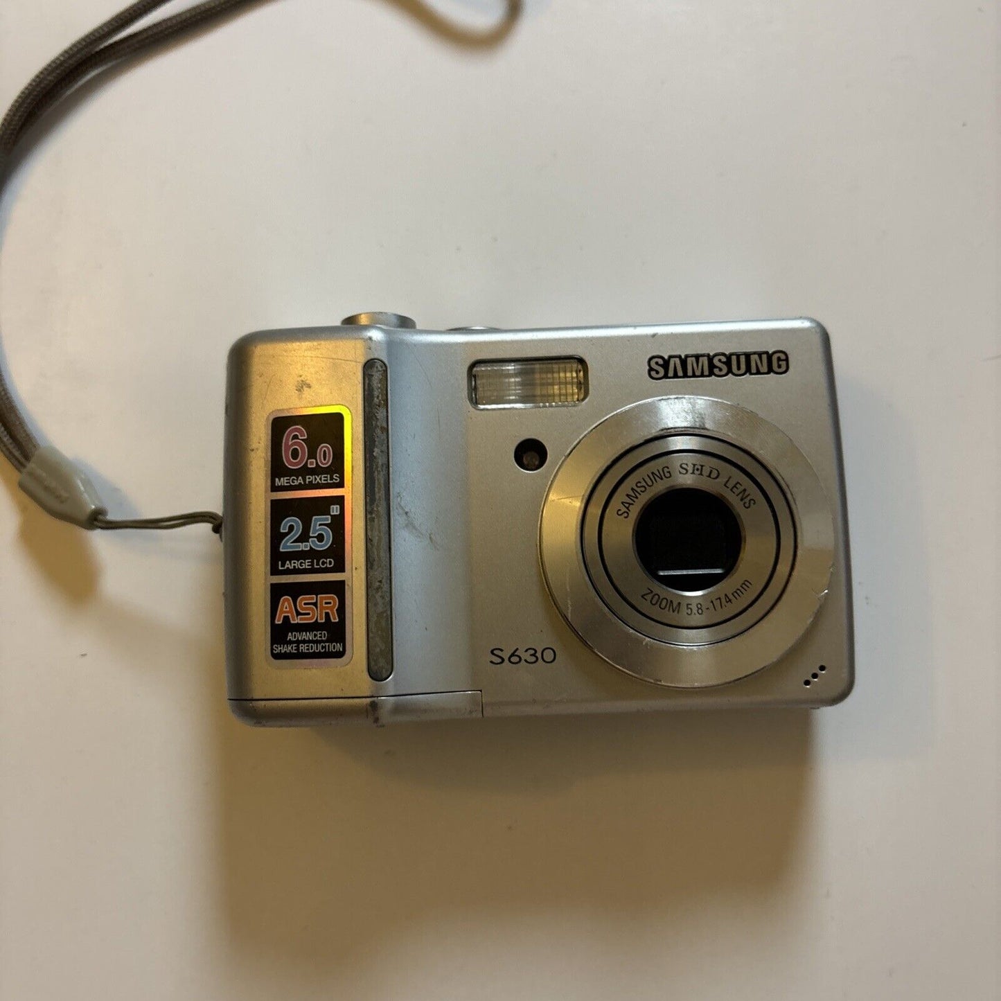 Samsung S630 Digital Camera 6MP *Not Working - For Parts Or Repair*