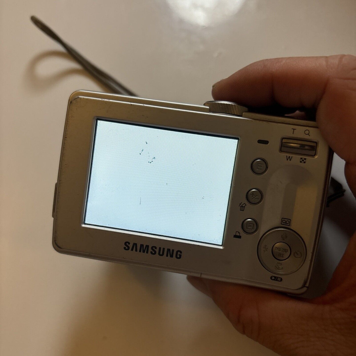 Samsung S630 Digital Camera 6MP *Not Working - For Parts Or Repair*