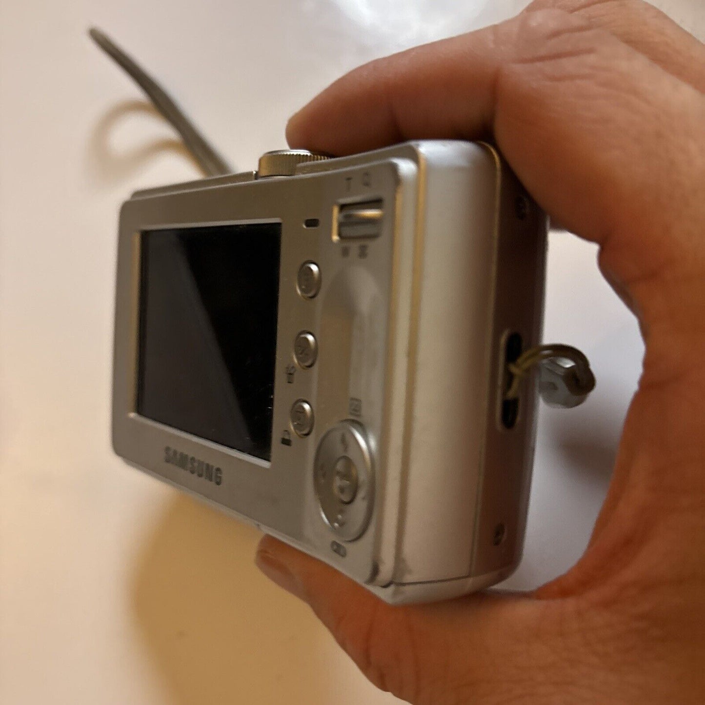 Samsung S630 Digital Camera 6MP *Not Working - For Parts Or Repair*