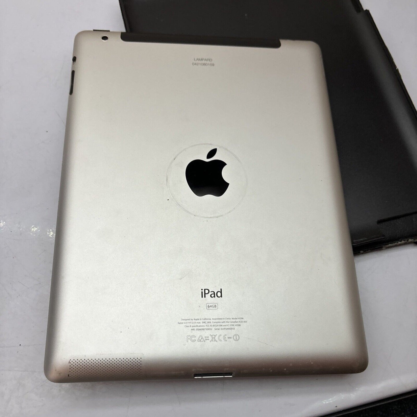 Apple iPad 2 64GB, Wi-Fi + Cellular 9.7" A1396 Locked *For Parts Or Repair*