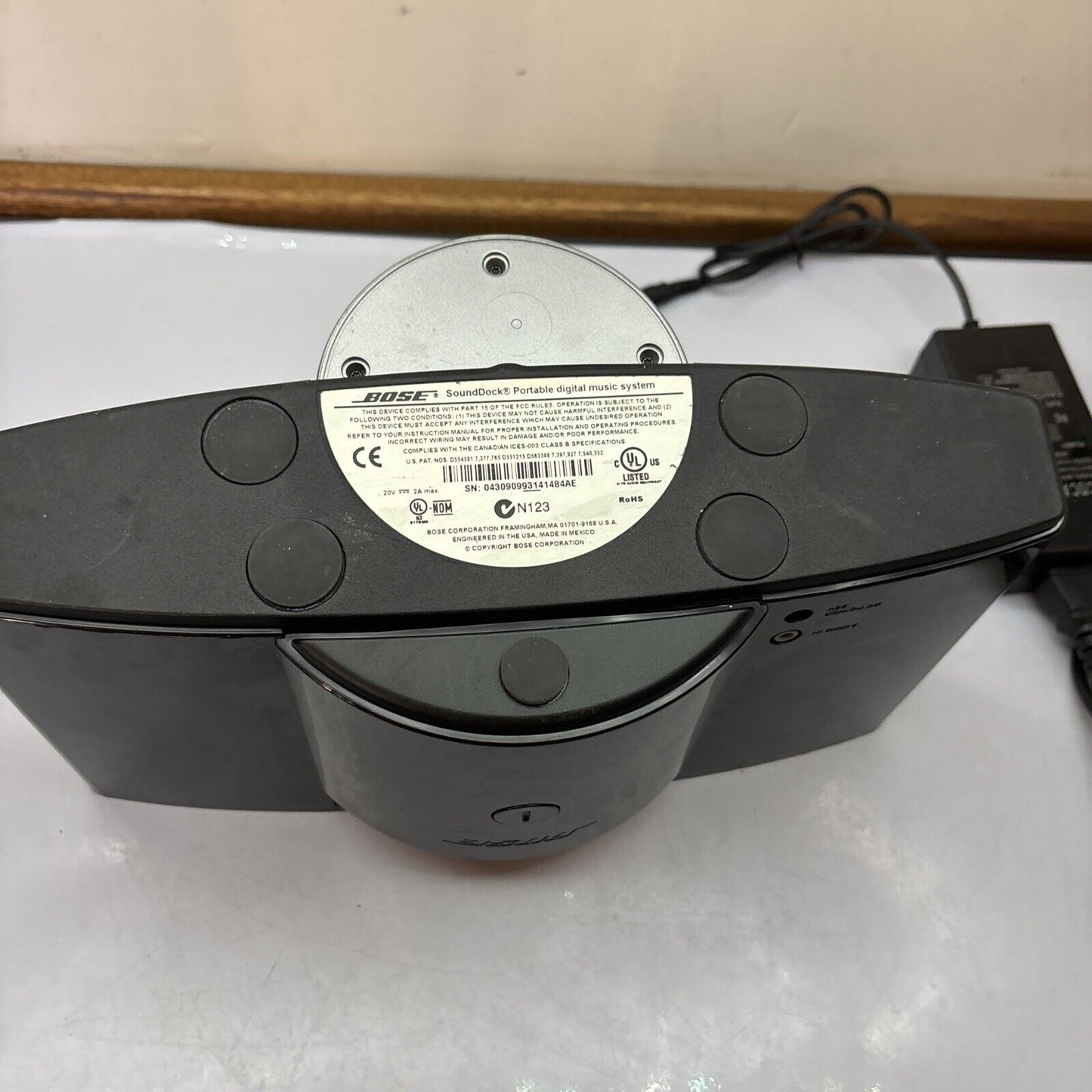 Bose SoundDock Portable Digital Music System For 30-Pin iPod *No Remote Control*