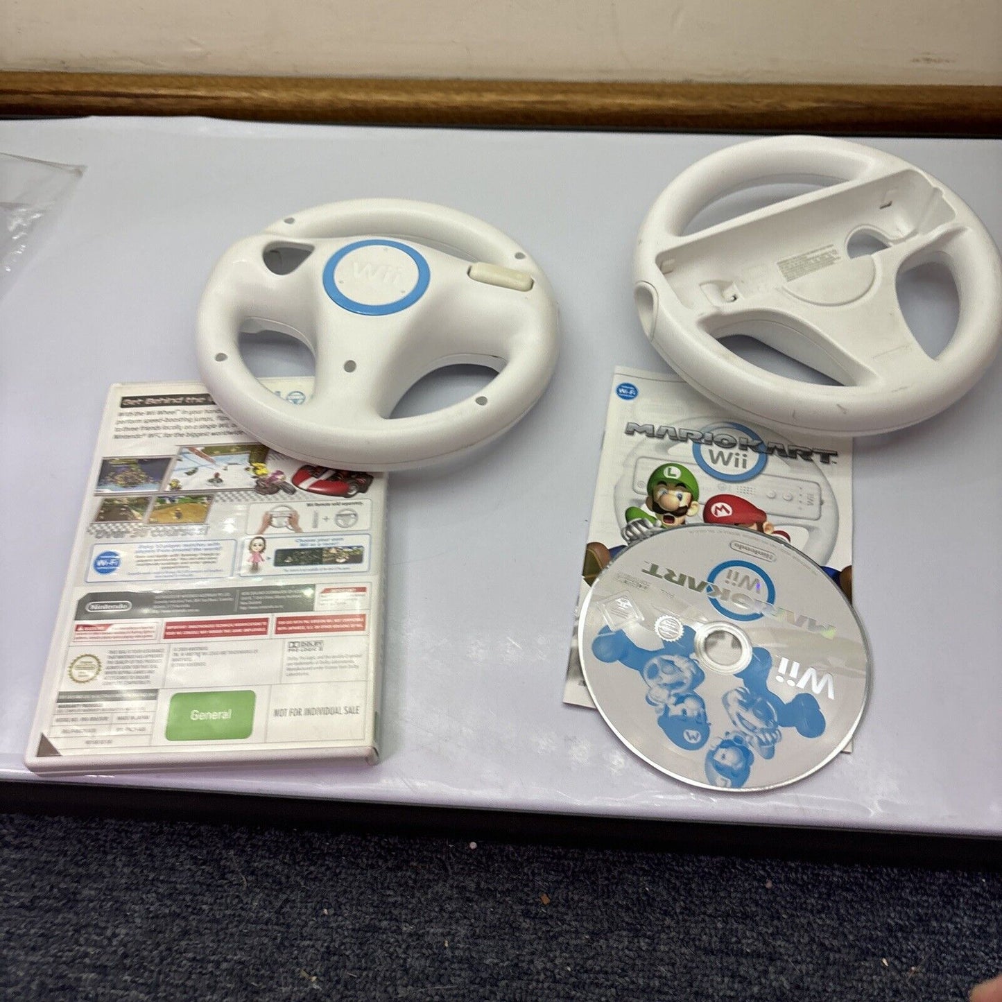 Mario Kart Wii With 2 Wheels Nintendo Wii PAL Manual