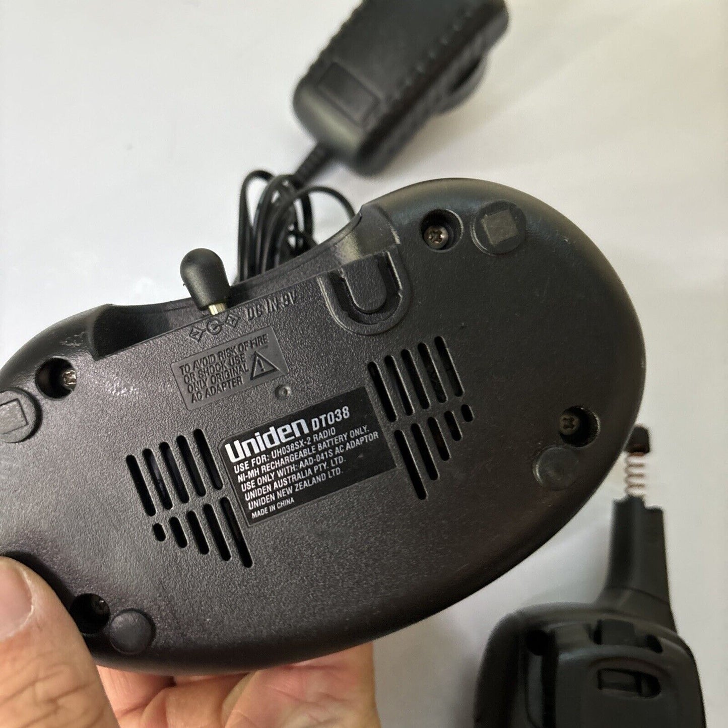 Uniden UH038SX-2 Handheld UHF Radio Twin Pack & Charger