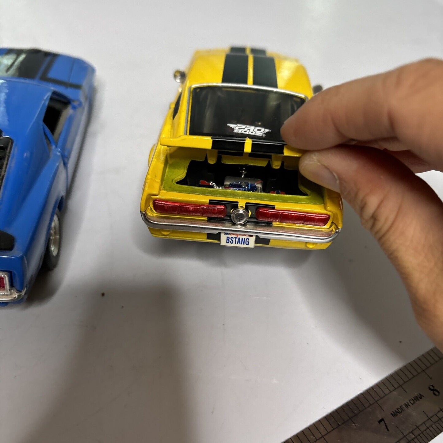 Maisto '70 Boss 302 Mustang & 1967 Ford Mustang GT Scale 1:24