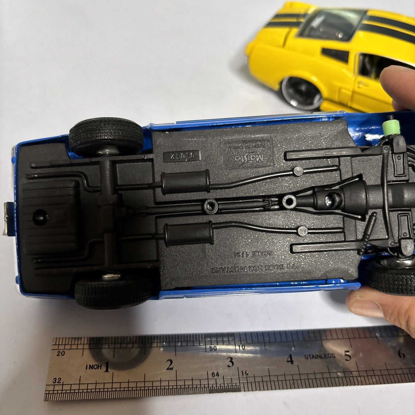 Maisto '70 Boss 302 Mustang & 1967 Ford Mustang GT Scale 1:24