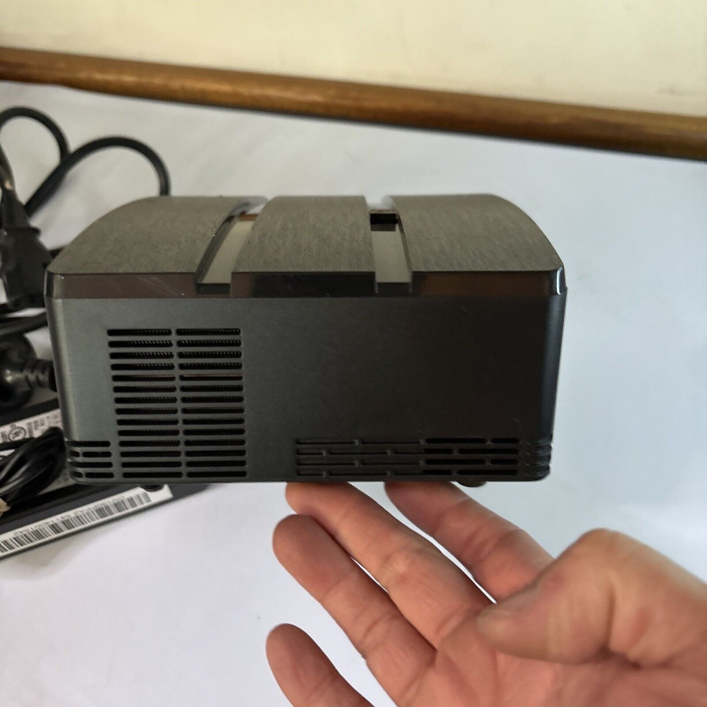 Erisan LCD Projector With Android GP80UP *No Remote Control*