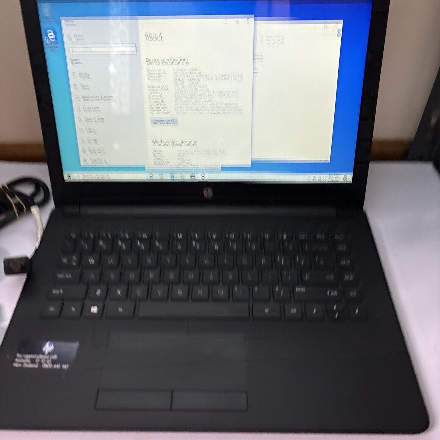 HP TPN-Q187 AMD E2-9000e 4gb RAM 1TB HDD 14" Screen