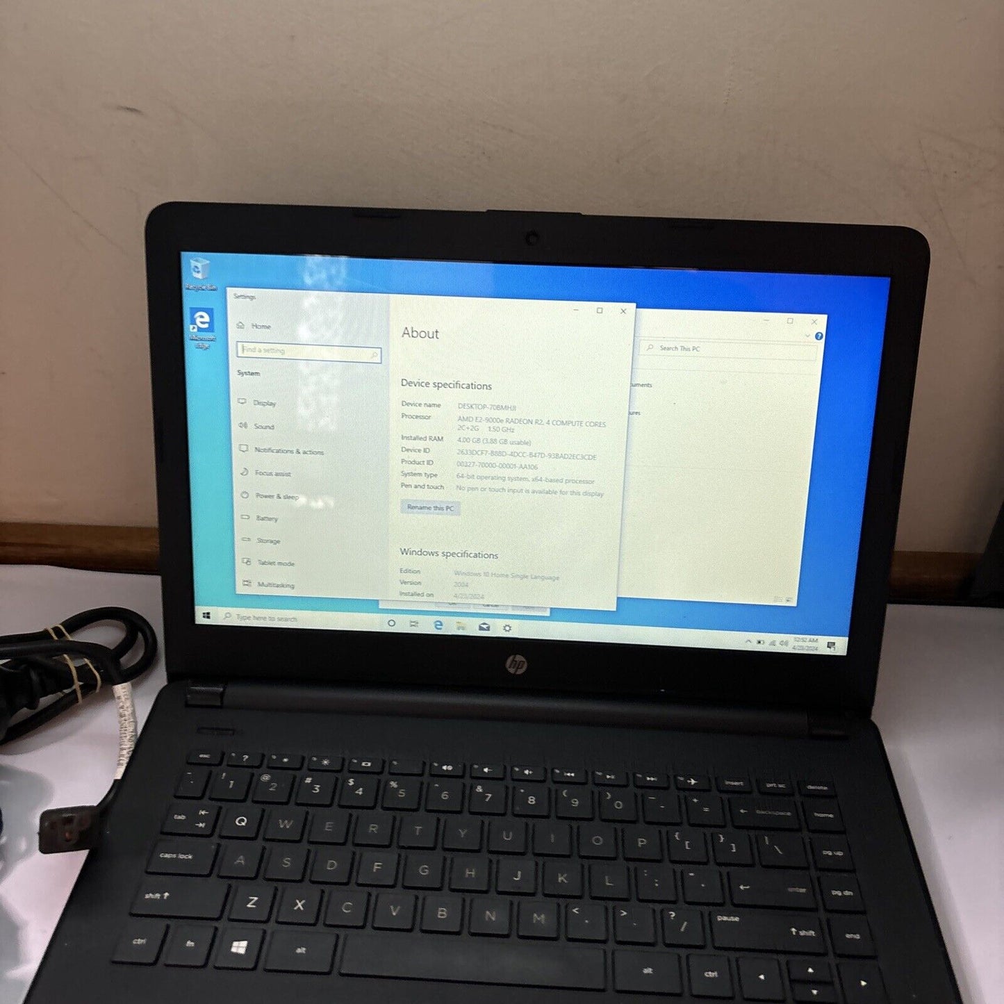 HP TPN-Q187 AMD E2-9000e 4gb RAM 1TB HDD 14" Screen