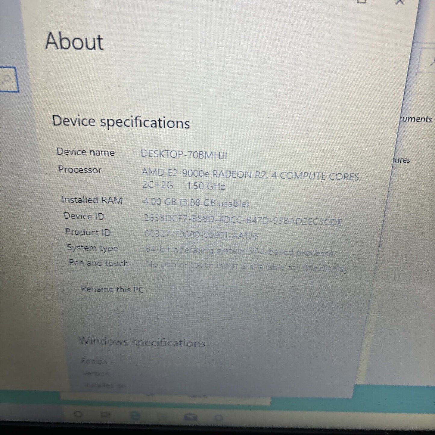 HP TPN-Q187 AMD E2-9000e 4gb RAM 1TB HDD 14" Screen