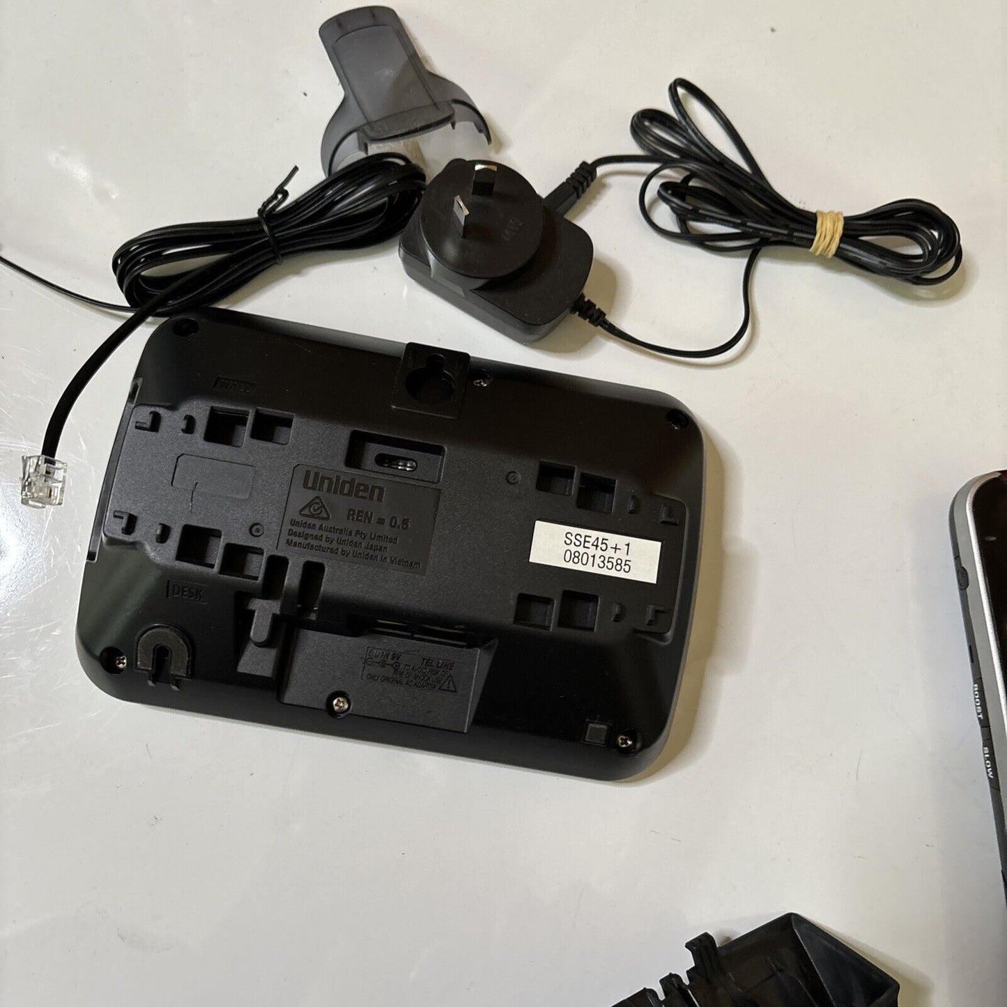 Uniden XDECT Loud & Clear Extended Digital Handset Answering Machine SSE45+1